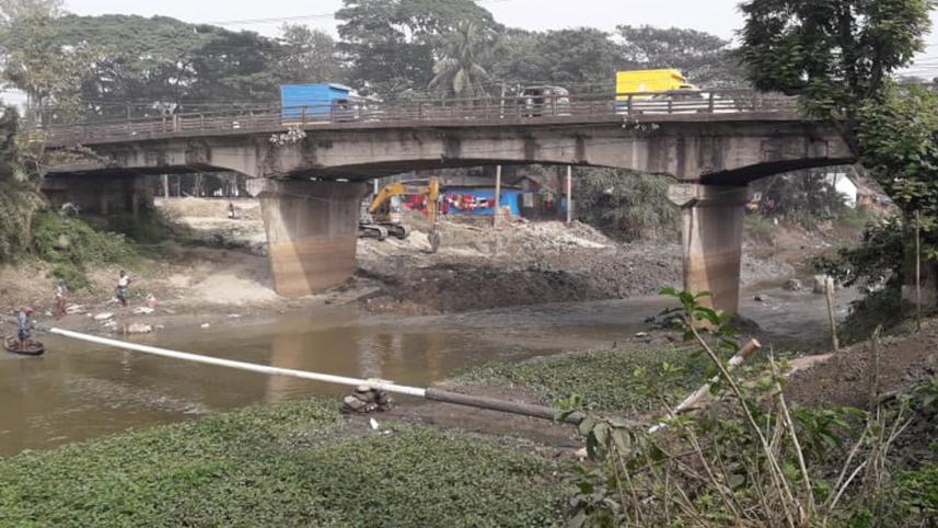 Noakhali massgrave-2.jpg