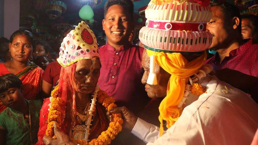 Old-Coupple-Marriage_Dinajpur_DS.jpg