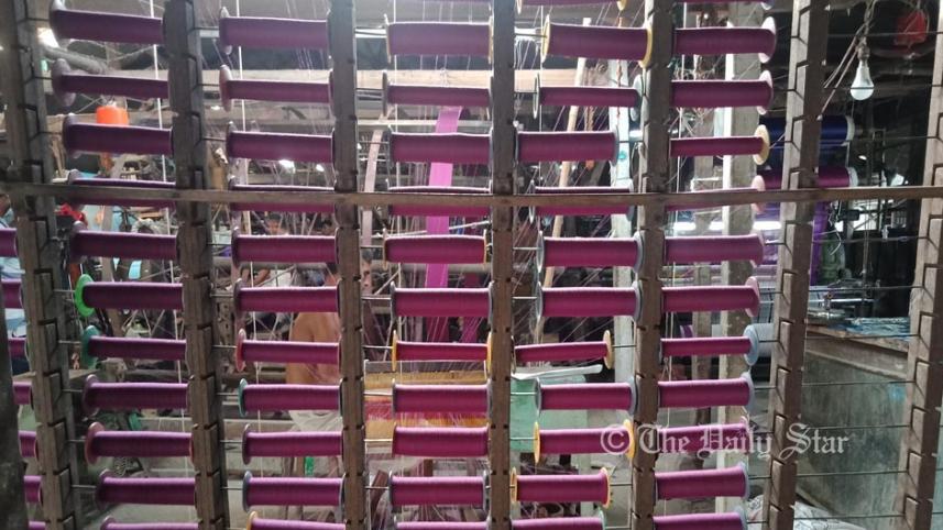 Pabna weaver photo-4.jpg