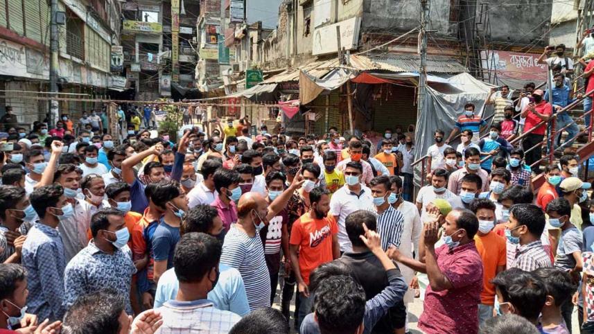 Rajshahi-Shop-owner-worker-protest_DS.jpg