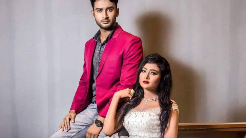 Roshan and Adhara Khan-1.jpg