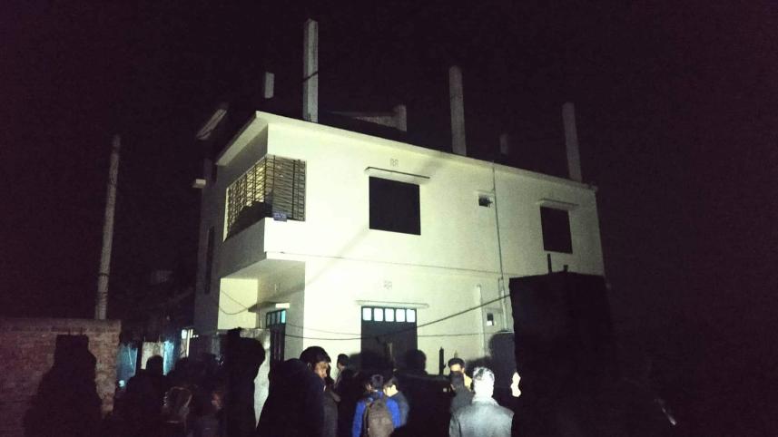 Savar-house-cordoned-off.jpg