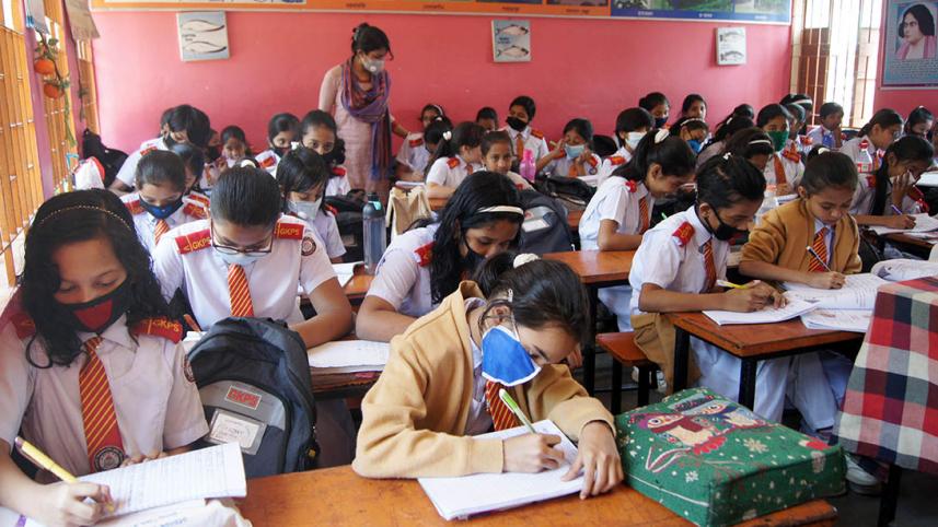 School in the days of corona.jpg