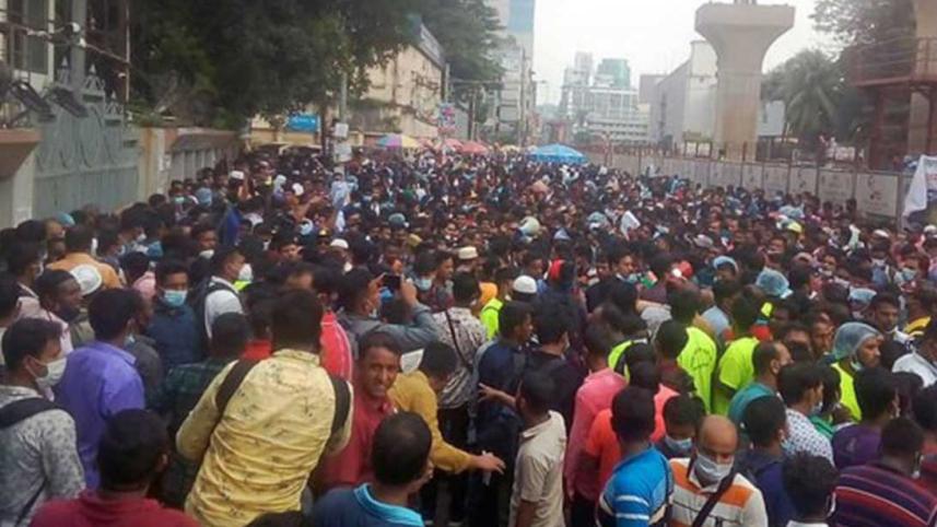 stranded-migrant-workers.jpg
