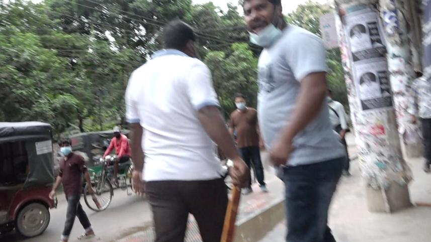 Tangail picture of human chain attack.jpg