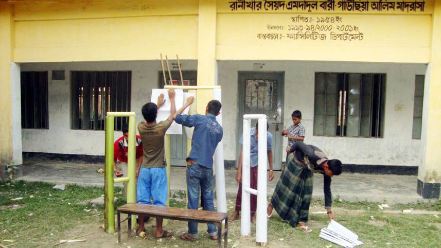 brahmanbaria_students_build_makeshift_shaheed_minar_pic_03.jpg