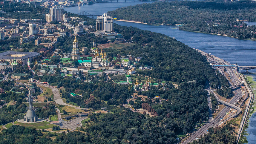 birds-eye-view-kyiv-ukraine-10.jpg