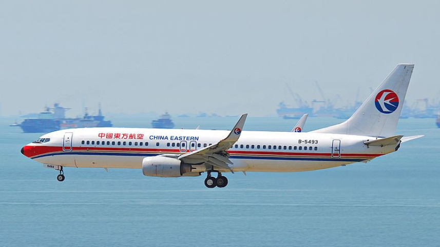 800px-china_eastern_airlines_boeing_737-800_b-5493hkg04.08.2011_615rm_6207496947.jpg