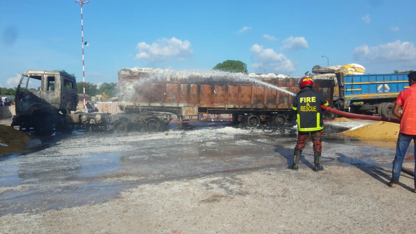 sona mosjid port.jpg