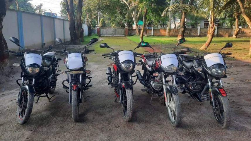 kurigram_motircycle_syndicate-01_0.jpg