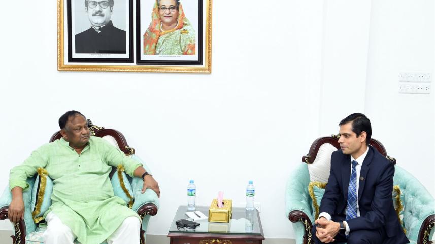 নেপাল থেকে ৫০০ মেগাওয়াট বিদ্যুৎ আমদানি করবে বাংলাদেশ: বাণিজ্যমন্ত্রী