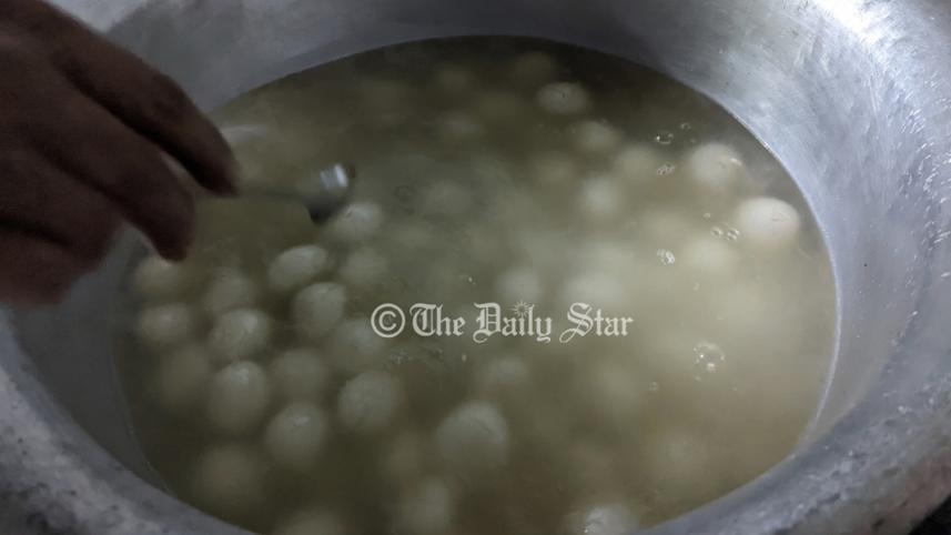 খন্ডলের মিষ্টি