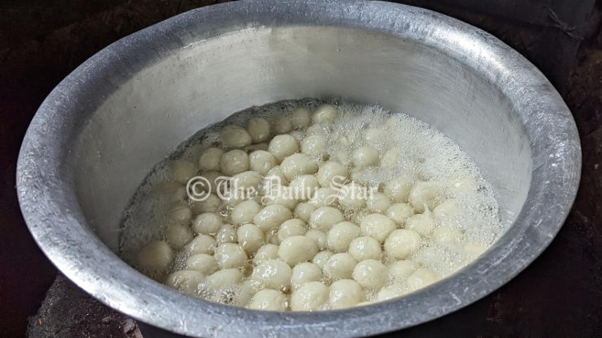 খন্ডলের মিষ্টি