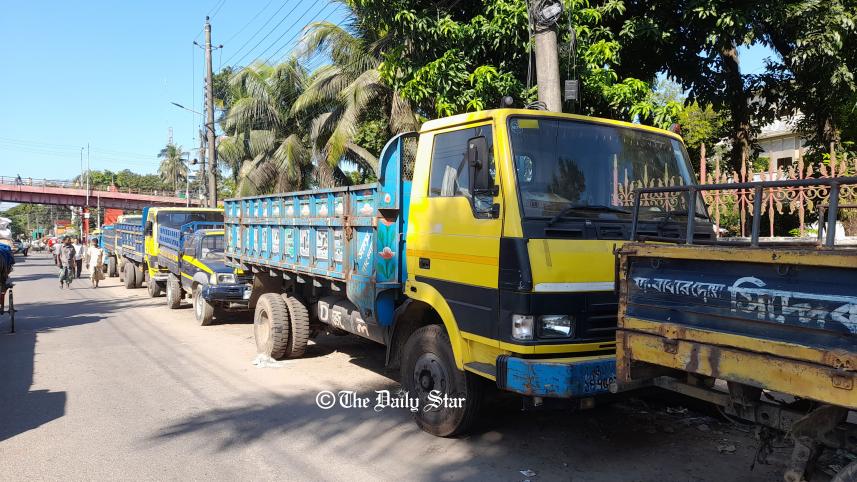 সিলেট-পণ্যবাহী-ট্রাক-ধর্মঘট