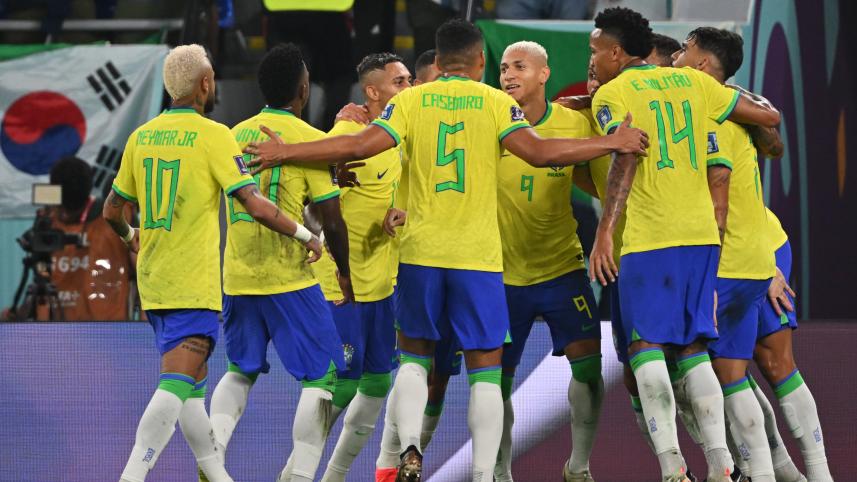 ফুটবলে নিষিদ্ধ হতে পারে ব্রাজিল