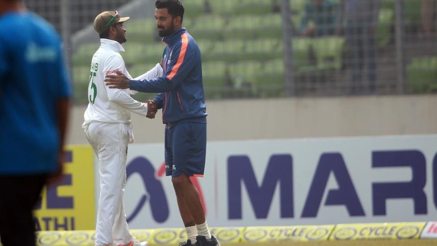 kl rahul & Shakib AL Hasan