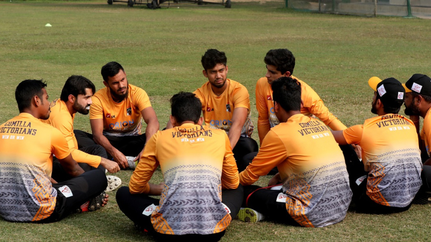 Mohammad Rizwan with BD players 