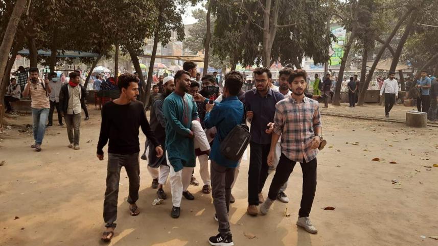 ছাত্রলীগ, ছাত্র অধিকার পরিষদ, টিএসসি, ঢাকা বিশ্ববিদ্যালয়,