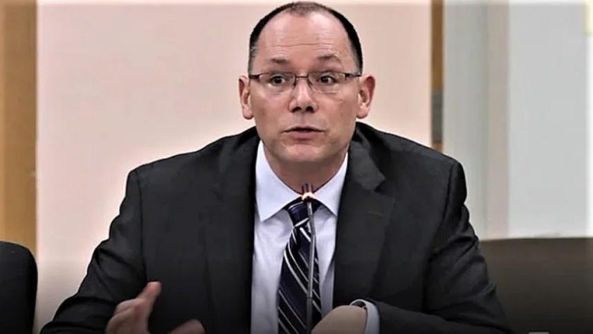 পিটার হাস.jpg