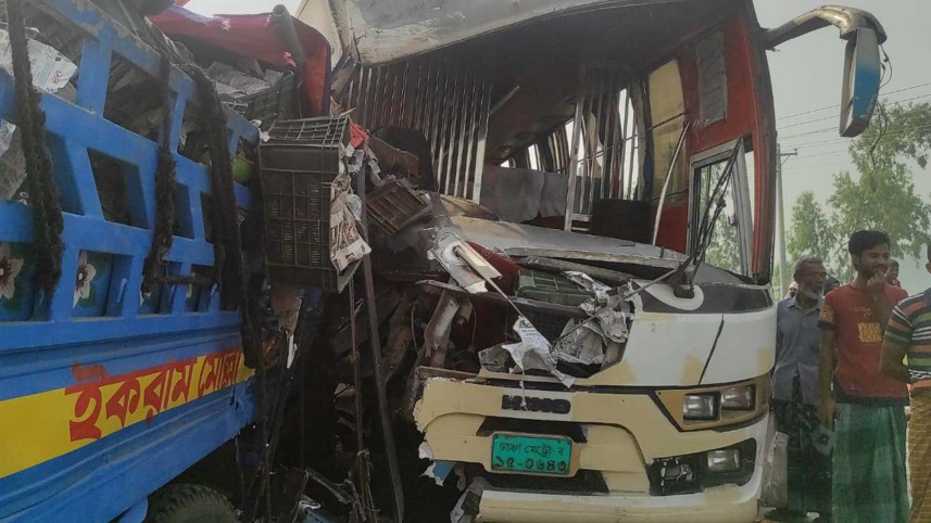 দিনাজপুর দুর্ঘটনা