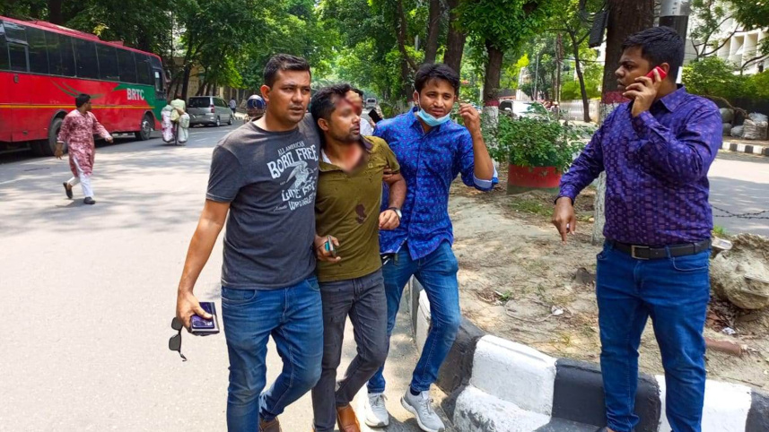 ঢাবি ছাত্রদলের ওপর ছাত্রলীগের হামলার অভিযোগ