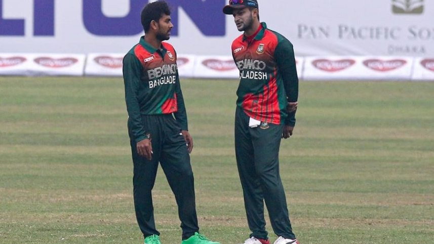 Mehidy Hasan Miraz  & Shakib Al Hasan