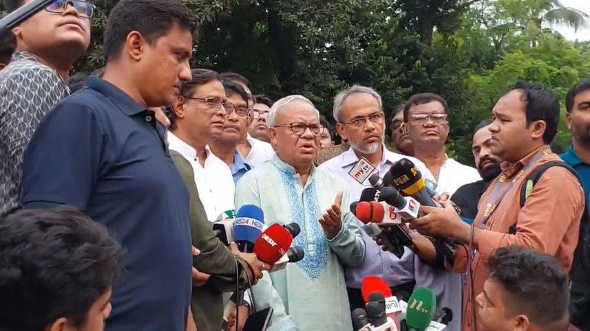 চিকিৎসা নিতে বিদেশে যাওয়া বিএনপি নেতাদের নিয়ে অপপ্রচার চালানো হচ্ছে: রিজভী