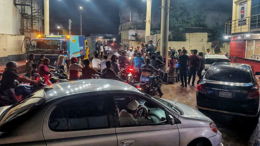 খুলনায় জ্বালানি তেল ব্যবসায়ীদের ধর্মঘট