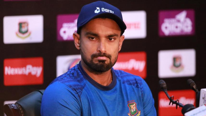 ঢাকায় ফিরলেন লিটন