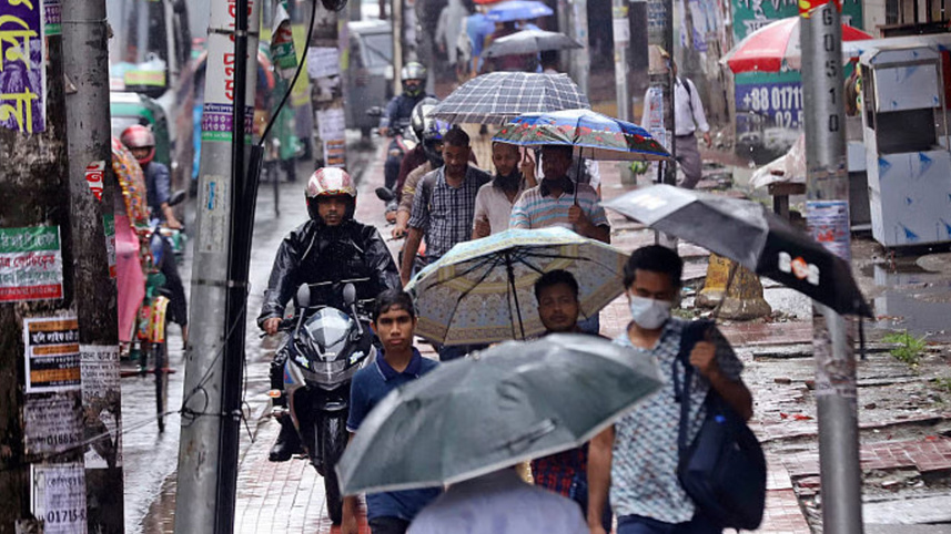 উত্তরাঞ্চল এবং ৩ বিভাগে আজ মাঝারি থেকে অতি ভারী বৃষ্টির সম্ভাবনা