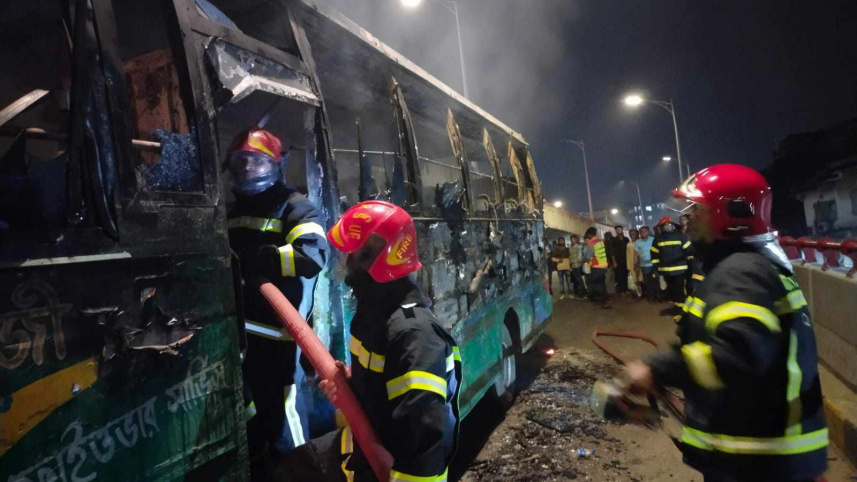 gulistan_bus_fire.jpg