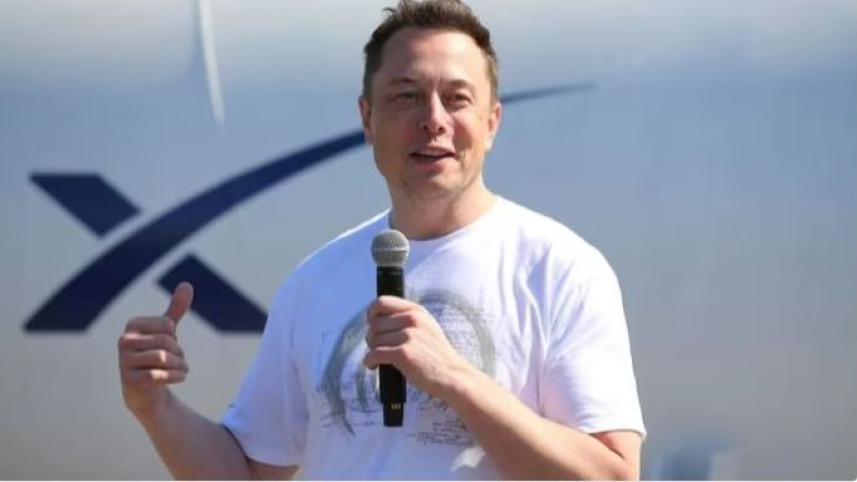 স্টারলিংকের এক অনুষ্ঠানে ইলন মাস্ক। ছবি: রয়টার্স