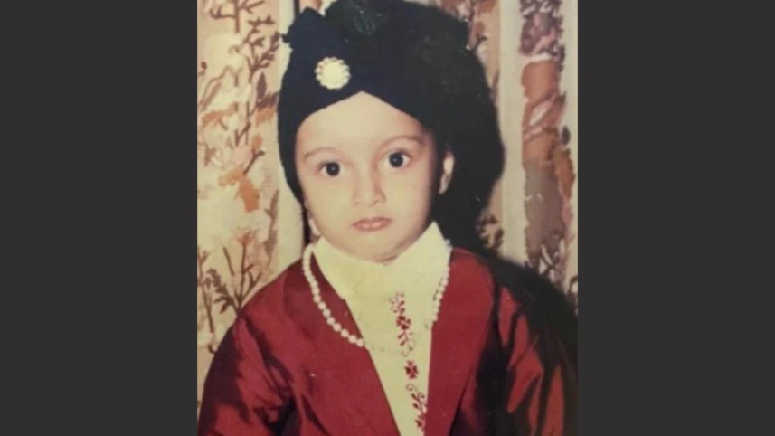 তৃপ্তির শৈশবের ছবি