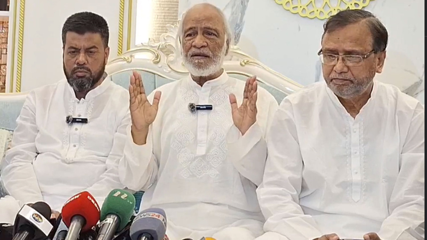 সরকার বুলেট-বন্দুকের জোরে যা খুশি করছে: মঈন খান