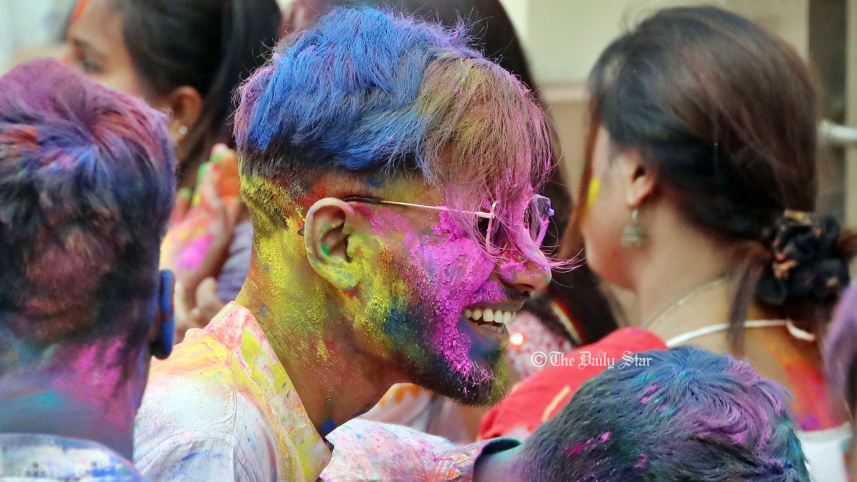 holi_6.jpg