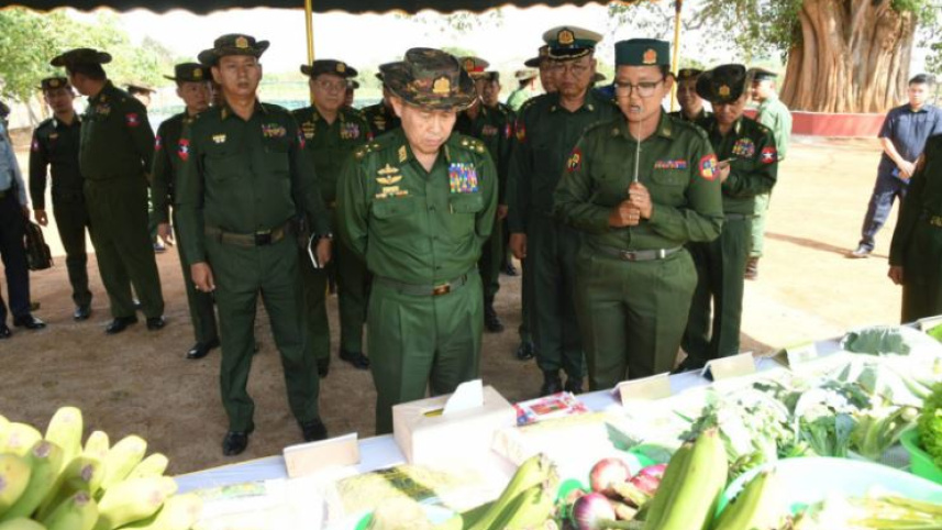 সর্বশেষ দক্ষিণের শান রাজ্যের বা হিটু শহরের সামরিক ঘাঁটিতে সফর করেন সো উইন। ৩ এপ্রিলের এই সফরের পর সো উইনকে আর জনসম্মুখে দেখা যায়নি। ছবি: সংগৃহীত