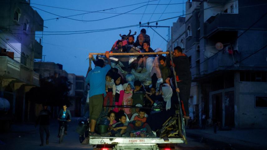 people_leaving_rafah.jpg
