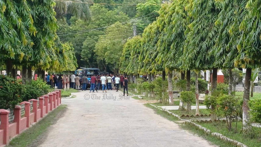 বান্দরবানে পুলিশে অসন্তোষ