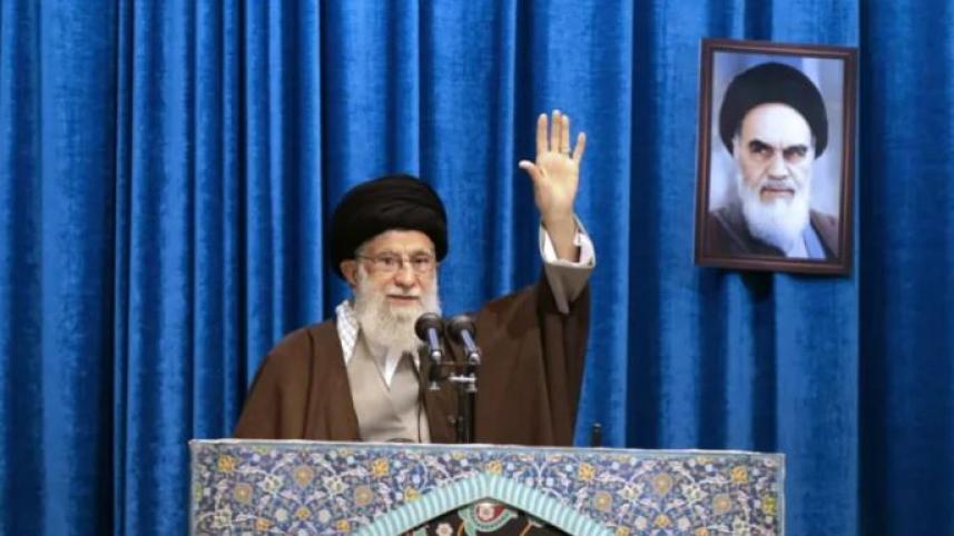 ২০২০ সালে সর্বশেষ জুম্মার নামাজে ইমামতি করেন খামেনি। ফাইল ছবি: ইরানের সর্বোচ্চ ধর্মীয় নেতার কার্যালয়