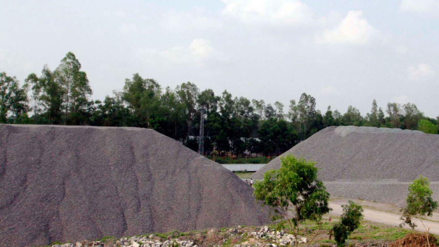 মধ্যপাড়ার পাথর