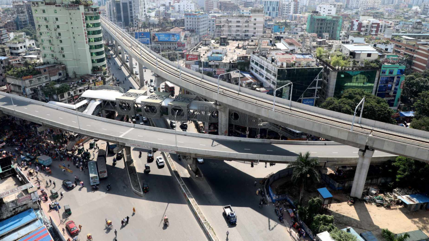 ছবিটি আজ সকাল ১১টার দিকে কল্যাণপুর থেকে তোলা। ছবি: পলাশ খান