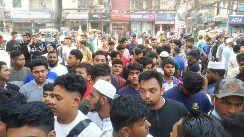 fans protest for ticket 