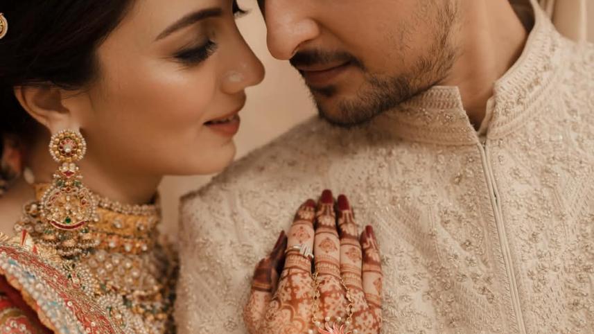 বেস্ট ফ্রেন্ড সুরেলিয়াকে বিয়ে করেছেন দর্শন রাওয়াল। ছবি: ফেসবুক থেকে সংগৃহীত