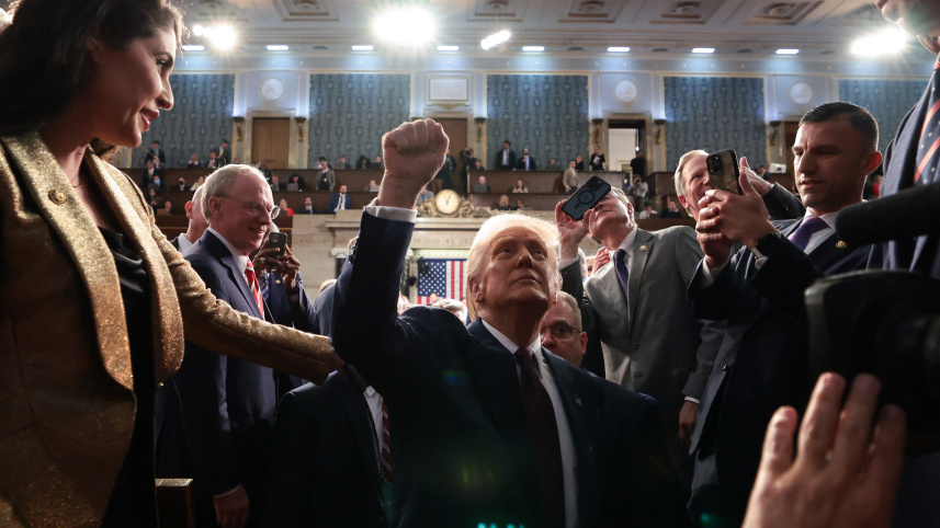 বক্তব্য শেষে কংগ্রেস থেকে বের হয়ে যাচ্ছেন ট্রাম্প। ছবি: এএফপি