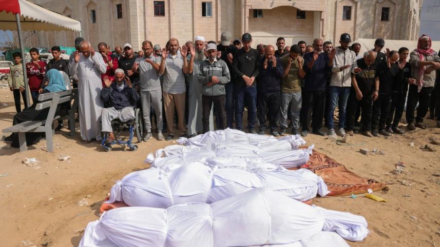 গাজায় দেড় বছরে ৫২ হাজারেরও বেশি ফিলিস্তিনি নিহত হয়েছেন। ছবি: এএফপি