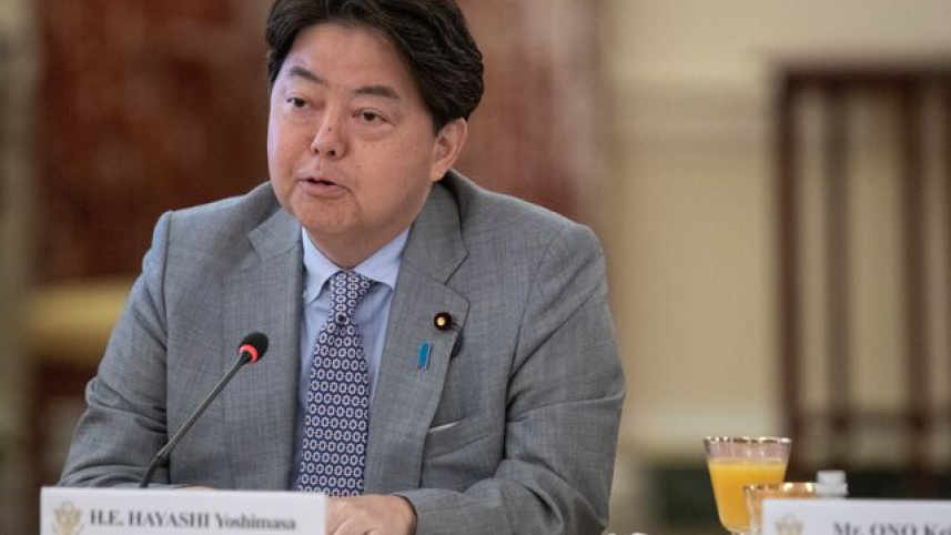 জাপানের মুখ্য মন্ত্রিসভা সচিব ইয়োশিমাসা হায়াশি। ফাইল ছবি: রয়টার্স
