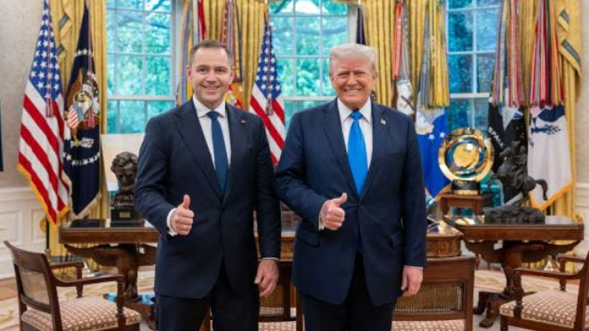 মার্কিন প্রেসিডেন্ট ট্রাম্পের সঙ্গে নাওরোকি। ছবি: বাসস