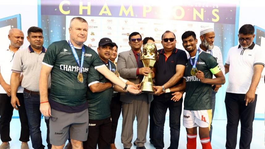 Bashundhara Kings coach Valeriu Tita 