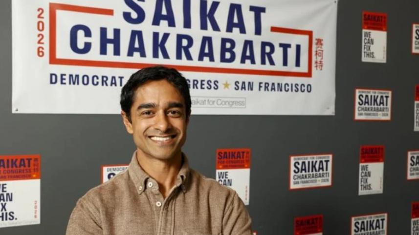 নির্বাচনী প্রচারণায় সৈকত চক্রবর্তী। ফাইল ছবি: সংগৃহীত