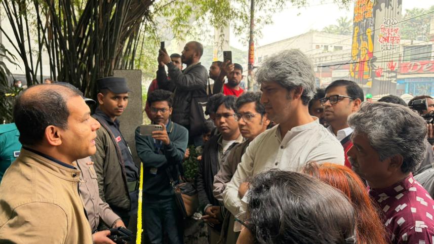 সংবাদ মাধ্যমের ওপর হামলা